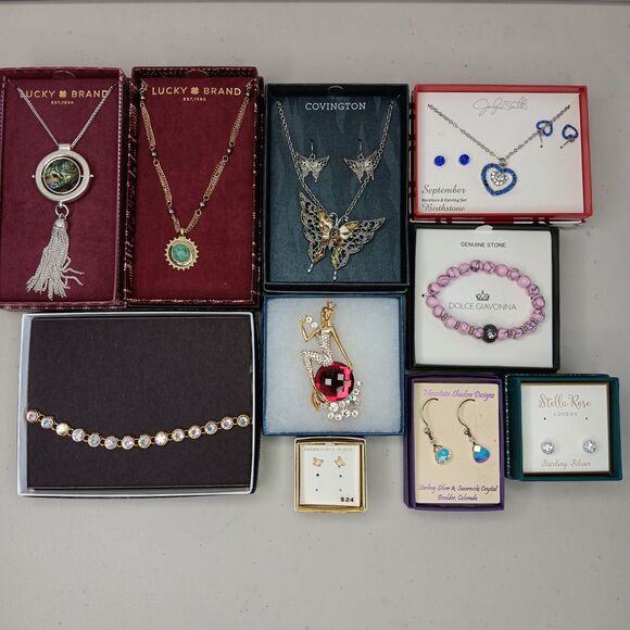 NEW IN BOX 10 Piece Jewelry and Accessory Lot - Picture 1 of 16